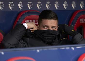 بعد نابولي وميلان عرض إنجليزي جديد لـ يوفيتش