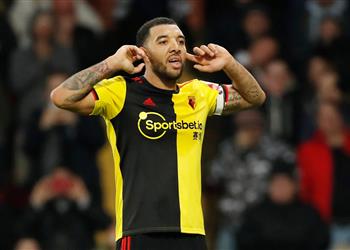 قائد واتفورد ينتقد قرار الحكومة البريطانية بعودة الموسم هدفهم الحصول على الضرائب