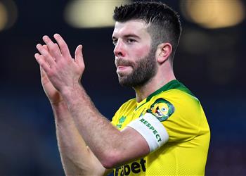 قائد نورويتش لاعبو الدوري الإنجليزي يريدون استئناف الموسم ولكن في الوقت المناسب