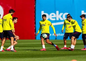سواريز يشارك في تدريبات برشلونة الجماعية استعداد ا لعودة المباريات