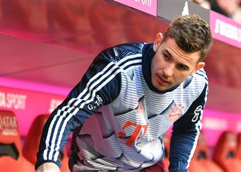 مدرب بايرن ميونخ يشيد بـ هيرنانديز ويعده بالمشاركة في المباريات المقبلة