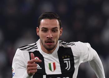 وكيل دي تشيليو يوضح حقيقة دخوله في صفقة تبادلية بين برشلونة ويوفنتوس