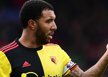 مهاجم واتفورد يرفض العودة للتدريبات ويؤكد ابني يعاني من صعوبة في التنفس ولن أخاطر به