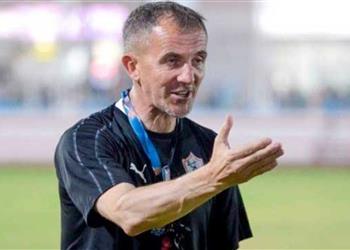 مدرب الزمالك السابق يهنئ الأهلي بذكرى التتويج بلقب نادي القرن