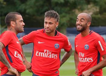 ميلان ينضم للصراع على نجم باريس سان جيرمان