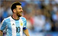 رسميا ميسي يعود للمنتخب الأرجنتيني ويتراجع عن قرار الإعتزال