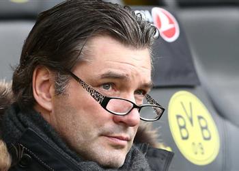 المدير الرياضي لدورتموند يعطي الضوء الأخضر لبرشلونة وإنترميلان بصفقتين