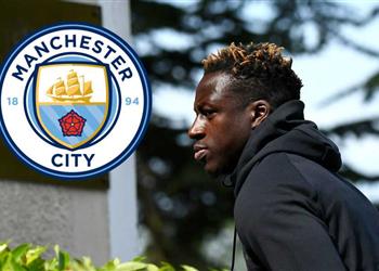 سوشيال_بطولات ميندي يلمح إلى انتقاله لمانشستر سيتي بـ شورت