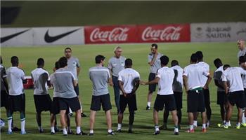 موعد ومعلق والقناة الناقلة لمباراة السعودية واستراليا في تصفيات المونديال