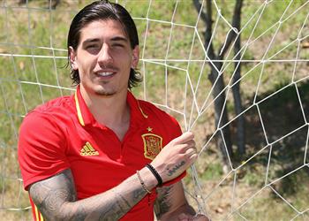 مقابلة صحفية بيليرين عدم المشاركة في دوري الأبطال قد يغير خططي واهتمام برشلونة يجعلني سعيد ا فالفيردي سيكون مدرب ا جيد ا للبلوجرانا وعلاقتي مع فينجر جيدة