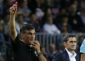 مدرب إيبار محتج ا لا يوجد صفة مناسبة لميسي ولن يمكنك محاربة برشلونة