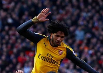 سوشيال_بطولات جماهير آرسنال تتعجب من تنفيذ النني للركنيات وتنتقد شراكته مع كوكولين