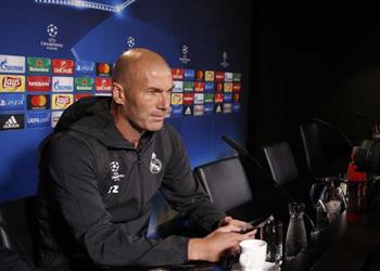 مؤتمر زيدان يتحدث عن مقارنة بنزيما وموراتا ويتمنى عدم حدوث أعمال شغب من قبل الأولتراس وي شدد على أهمية مباراتهم أمام ليجا وارسو وي علق على خوضه المباراة رقم 100 مع ريال مدريد