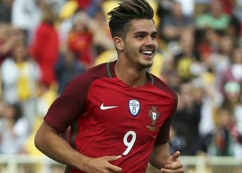 أندريه سيلفا تألقي مع البرتغال بسبب رونالدو