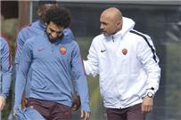 محترفين سباليتي يرشح محمد صلاح لتسديد الركلات الحرة في الموسم المقبل