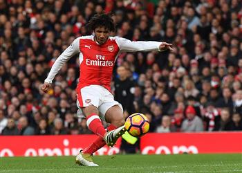 انضباط النني يجبر فينجر على الدفع به أمام بورنموث