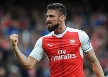 جيرو ي شعل الصراع بين ثلاثي الكالتشيو