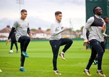 كوتينيو جاهز لخوض مواجهة إشبيلية بدوري الأبطال