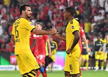 آرسنال يسعى للحصول على خدمات مدافع بوروسيا دورتموند