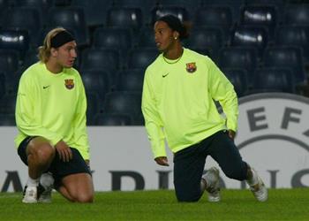 ماكسي لوبيز رونالدينيو ساعدني أنا وميسي على التأقلم في برشلونة