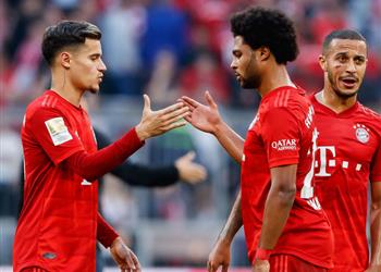 بايرن ميونخ يواجه خطر فقدان نجميه أمام آينتراخت فرانكفورت