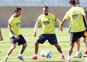 إذاعة الصحة الإسبانية تتخذ قرار ا جديد ا بشأن التدريبات قبل استئناف الليجا