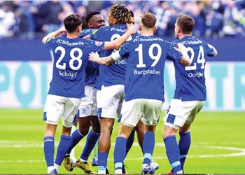 ريال مدريد ينضم لصراع ليفربول ومانشستر يونايتد على جناح شالكه