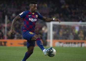 برشلونة يجدد اهتمامه بضم ظهير مانشستر سيتي بسبب سيميدو