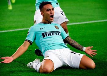 إنتر ميلان ينتظر صفقة انضمام مارتينيز إلى برشلونة لتحقيق أهدافه في الصيف