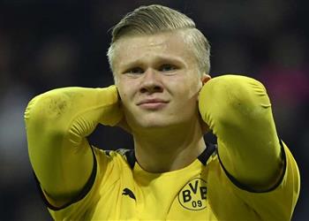 الكشف عن سبب إصابة هالاند في مباراة بايرن ميونخ وبوروسيا دورتموند