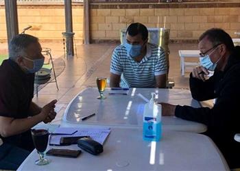 صور محمود الخطيب يجتمع مع الإدارة المالية بـ الأهلي