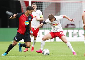 فيديو هرتا برلين يعرقل لايبزيج ويخطف تعادل ا ثمين ا في الدوري الألماني