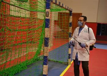 صور استعدادا لعودة النشاط حملة تطهير وتعقيم بمراكز الشباب