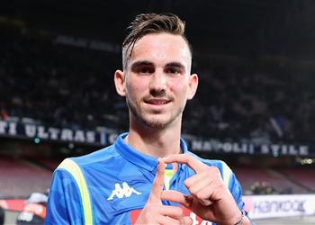 تقارير نابولي يجهز عرض ا ضخم ا لتحصين رويز من برشلونة وريال مدريد