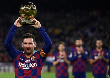 جاري لينكر يكيل المديح لـ ميسي ويقارنه بمايكل جوردن