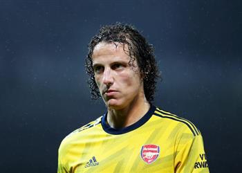 دافيد لويز يؤكد رغبته في إنهاء مسيرته مع بنفيكا