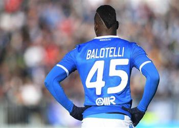 مانشيني يلمح إلى عدم استدعاء بالوتيلي لتمثيل إيطاليا مجدد ا