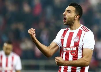 تقارير يونانية أولمبياكوس يخطط للإبقاء على كوكا بأقل تكلفة ممكنة