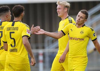 في 5 دقائق فيديو بوروسيا دورتموند يسجل 3 أهداف أمام بادربورن بالدوري الألماني