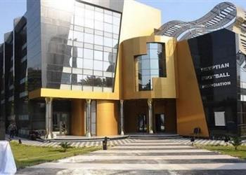 اتحاد الكرة لـ بطولات الأندية تطالب بحسم موقف بطولة الدوري