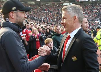 ساحر ولفرهامبتون يرد على أنباء اهتمام ليفربول ومانشستر يونايتد