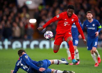 موهبة ليفربول أنا وألفونسو ديفيز في السرعة إن تسابقنا سيبتلعني