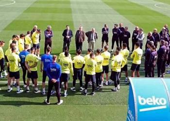 بارتوميو يطالب لاعبي برشلونة بتخفيض رواتبهم مجدد ا