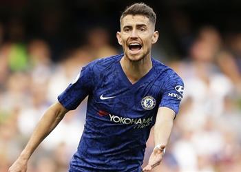 محادثات بين مسؤولي يوفنتوس وتشيلسي بشأن صفقة تبادلية