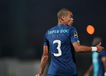 لفتة رائعة من راعي نادي بورتو البرتغالي تجاه الأطباء في مواجهة كورونا