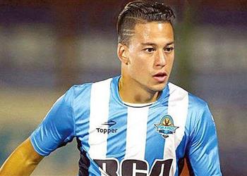 مدرب بيرو استبعدنا بينافينتي بسبب انتقاله إلى بيراميدز وملاعب الدوري المصري سيئة جد ا