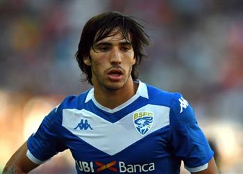 تونالي يستقر على وجهته المقبلة بعد منافسة يوفنتوس وإنتر ميلان وبرشلونة