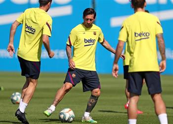 برشلونة يعلن تشخيص إصابة ميسي في بيان رسمي