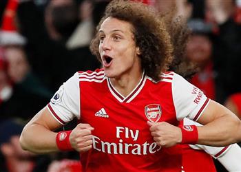 تقارير تكشف موقف بنفيكا من استعادة خدمات ديفيد لويز