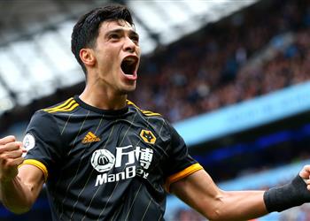 كورونا ي جبر وولفرهامبتون على تخفيض سعر راؤول خيمينيز